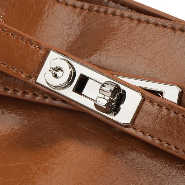 Marry Patent Leather Baguette Bag